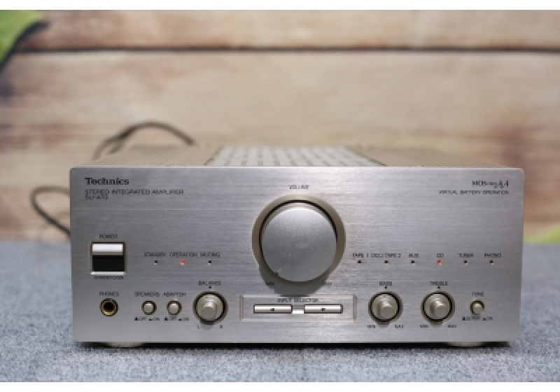 TECHNICS SU-A70