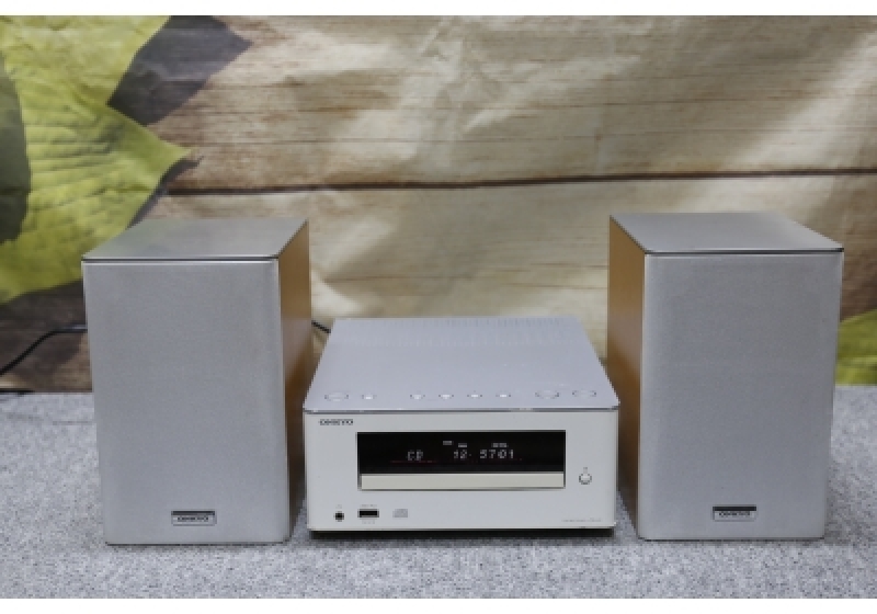 ONKYO CR-U1