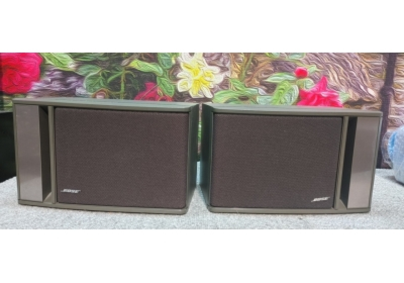 BOSE 141